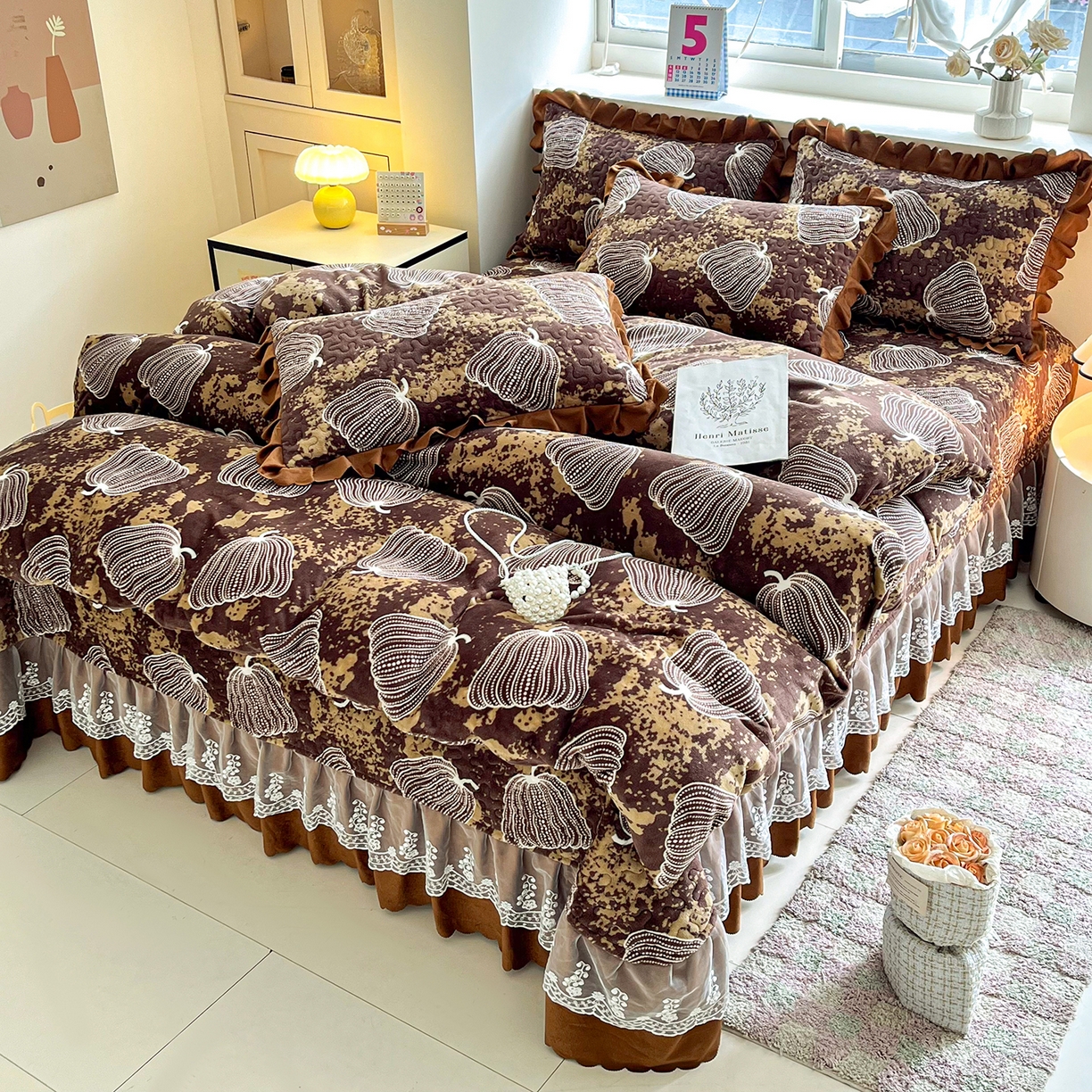 91家纺网 家纺一手货源 找家纺 （总）艺慕家纺 2025新款时尚印花牛奶绒床盖四件套