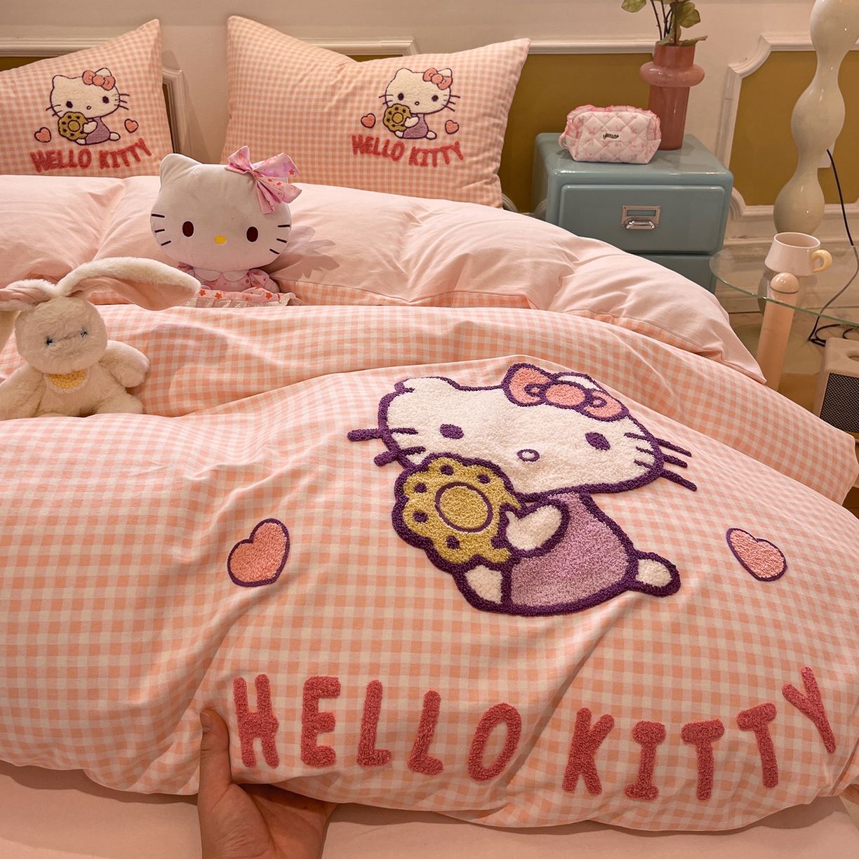 91家纺网 家纺一手货源 找家纺 （总）蓝邻家纺 2025新款全棉磨毛三丽鸥毛巾绣四件套系列