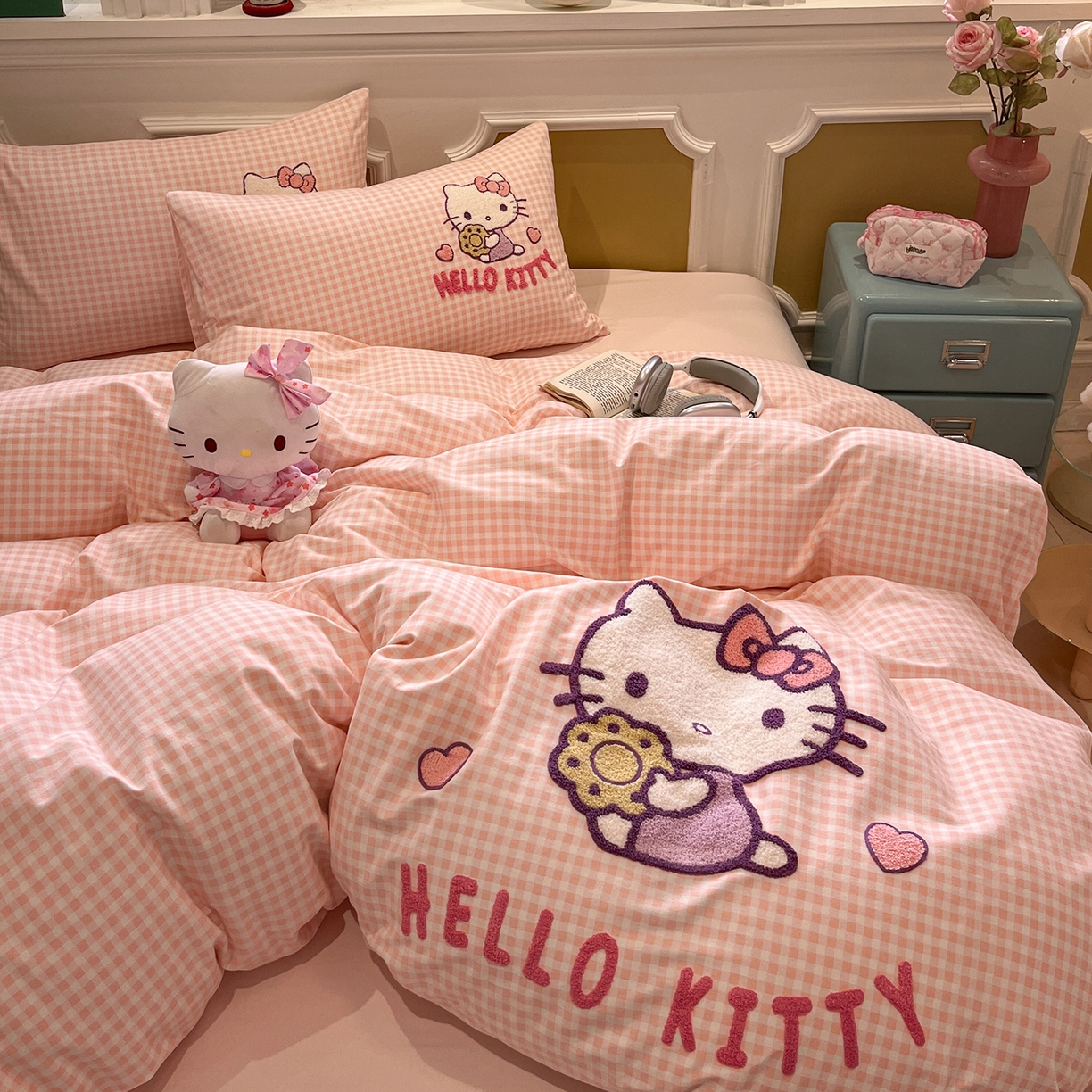 91家纺网 家纺一手货源 找家纺 （总）蓝邻家纺 2025新款全棉磨毛三丽鸥毛巾绣四件套系列