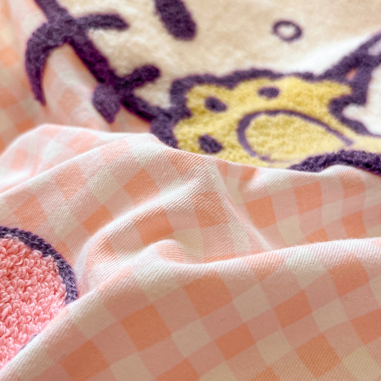 91家纺网 家纺一手货源 找家纺 （总）蓝邻家纺 2025新款全棉磨毛三丽鸥毛巾绣四件套系列