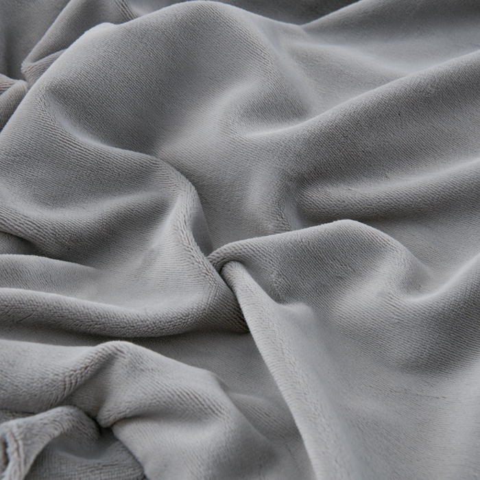 91家纺网 家纺一手货源 找家纺 优家居 2025新款240克高克重牛奶绒韩版刺绣花牛奶绒夹棉床盖四件套 栀子花-灰色