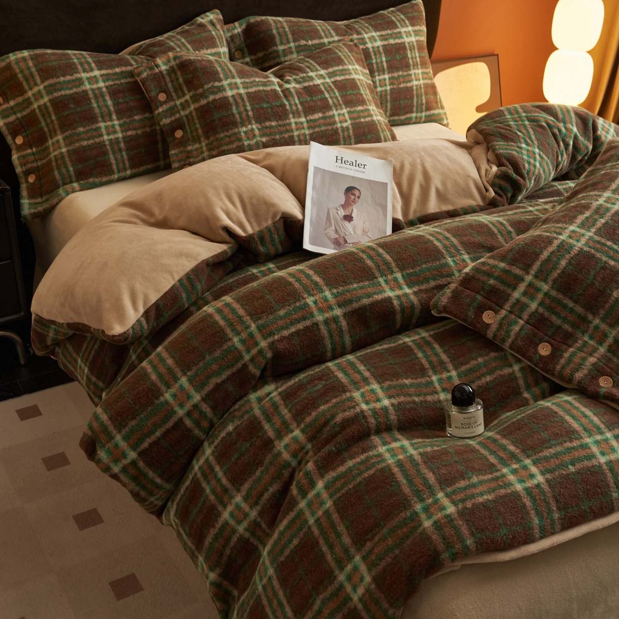 91家纺网 家纺一手货源 找家纺 寐绸家纺 2025秋冬新款230g羊驼绒复古格牛奶绒四件套 巴宝格