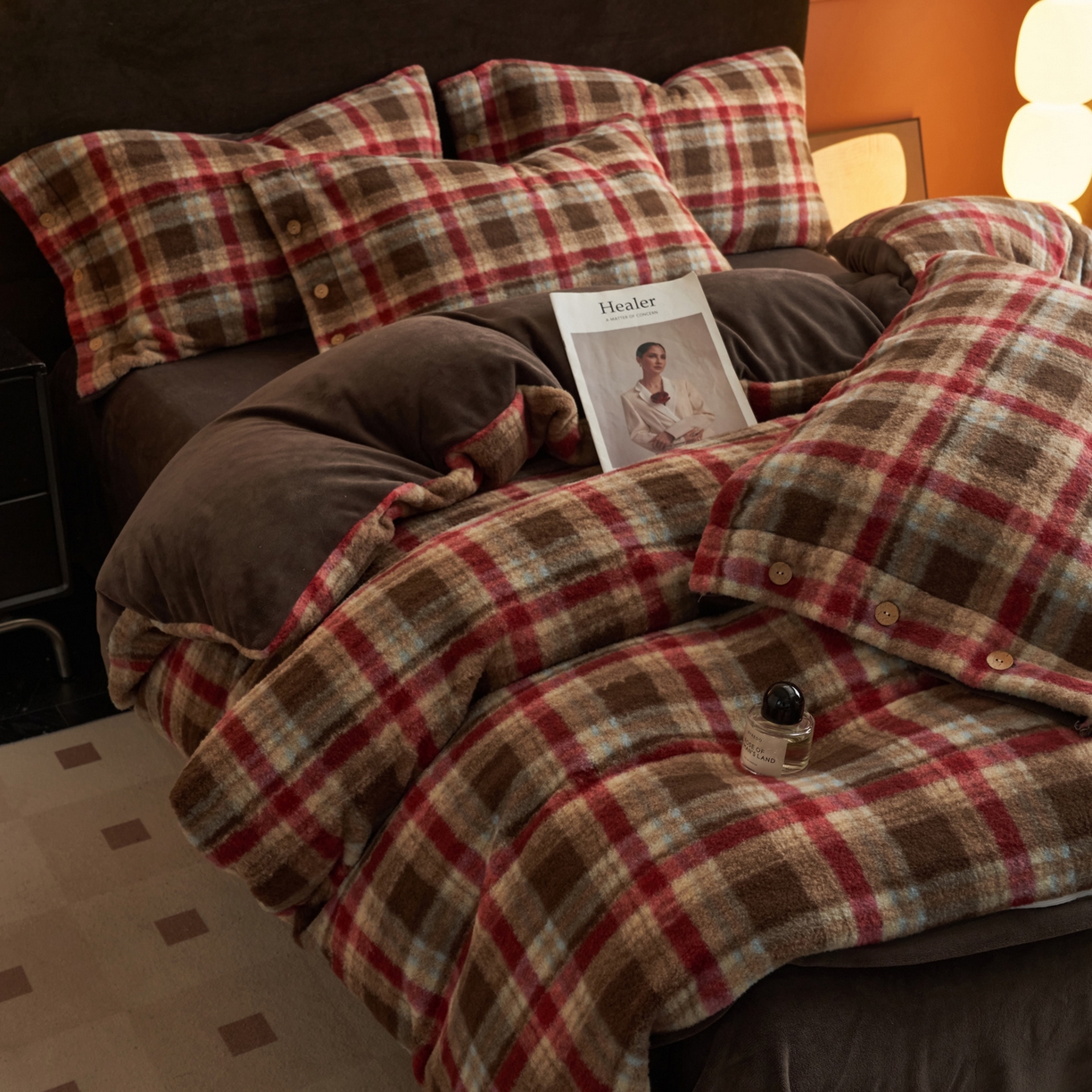 91家纺网 家纺一手货源 找家纺 寐绸家纺 2025秋冬新款230g羊驼绒复古格牛奶绒四件套 苏格兰格