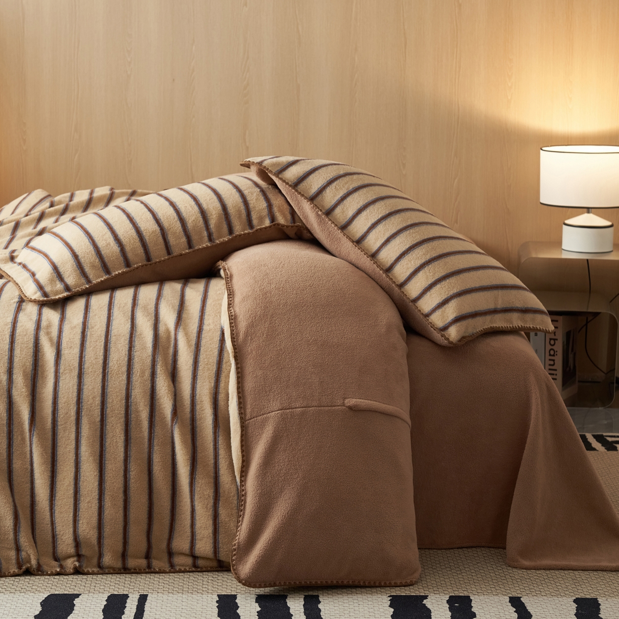 91家纺网 家纺一手货源 找家纺 （总）寐绸家纺 2025秋冬新款230g羊毛绒牛奶绒简约四件套