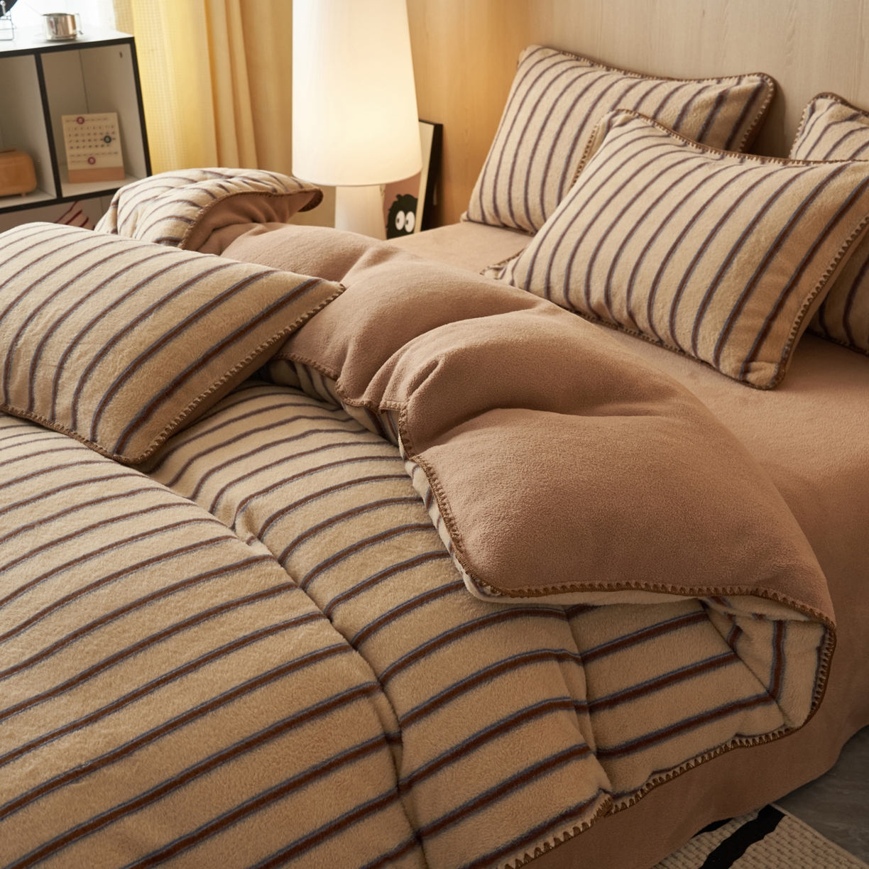 91家纺网 家纺一手货源 找家纺 （总）寐绸家纺 2025秋冬新款230g羊毛绒牛奶绒简约四件套