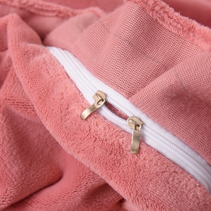 91家纺网 家纺一手货源 找家纺 优家居 2025新款240克高克重牛奶绒韩版刺绣花牛奶绒床单床裙款四件套 安娜-豆沙