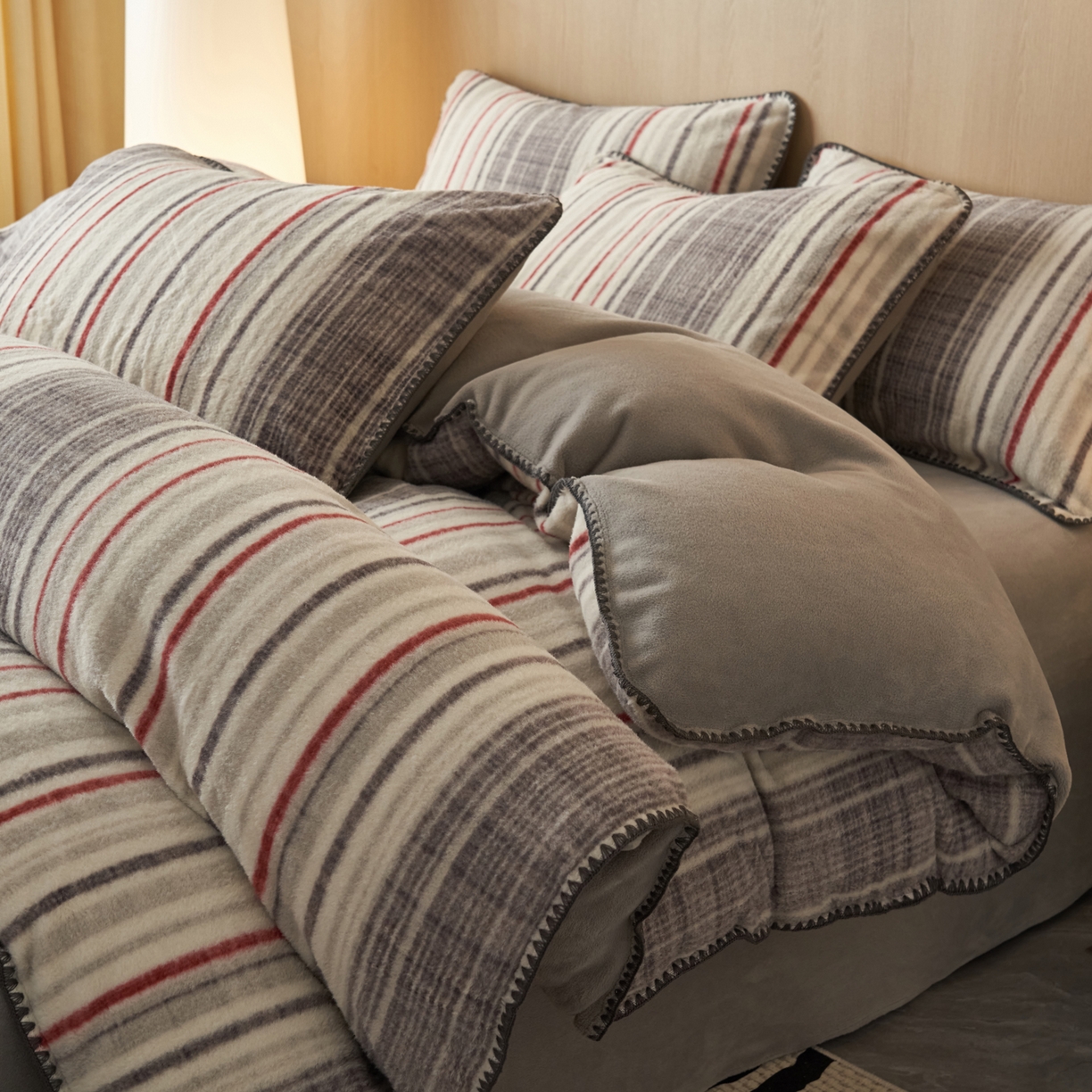 寐绸家纺 2025秋冬新款230g羊毛绒牛奶绒简约四件套 羊毛绒-炫彩条纹