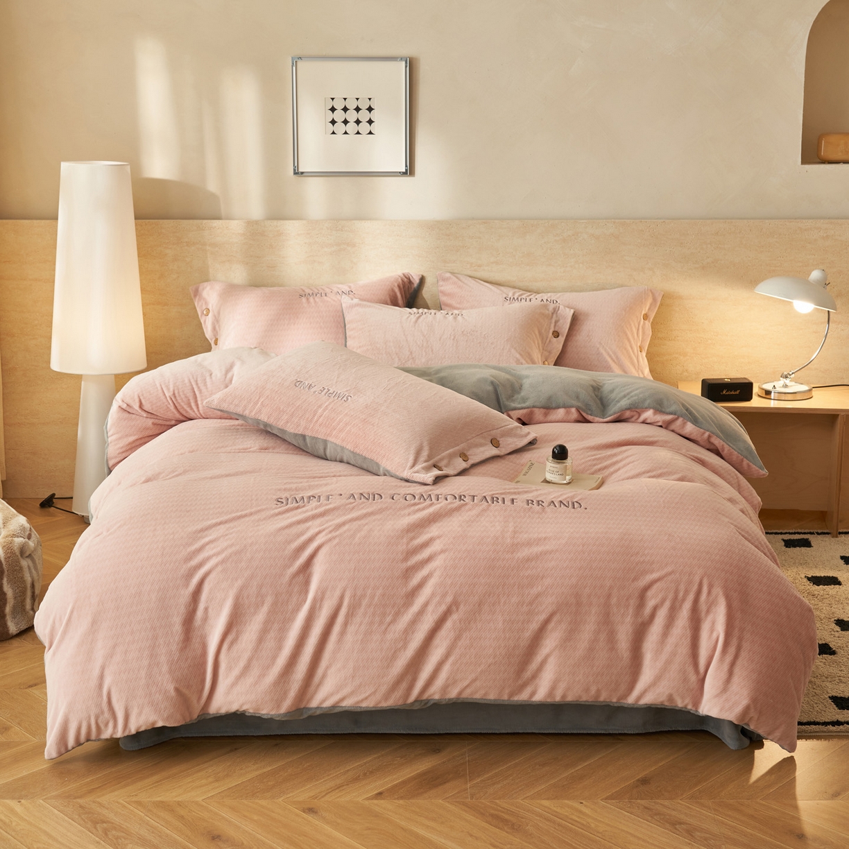 91家纺网 家纺一手货源 找家纺 寐绸家纺 2025秋冬新款230g雪貂绒阳离子提花牛奶绒四件套 雪貂绒-豆沙