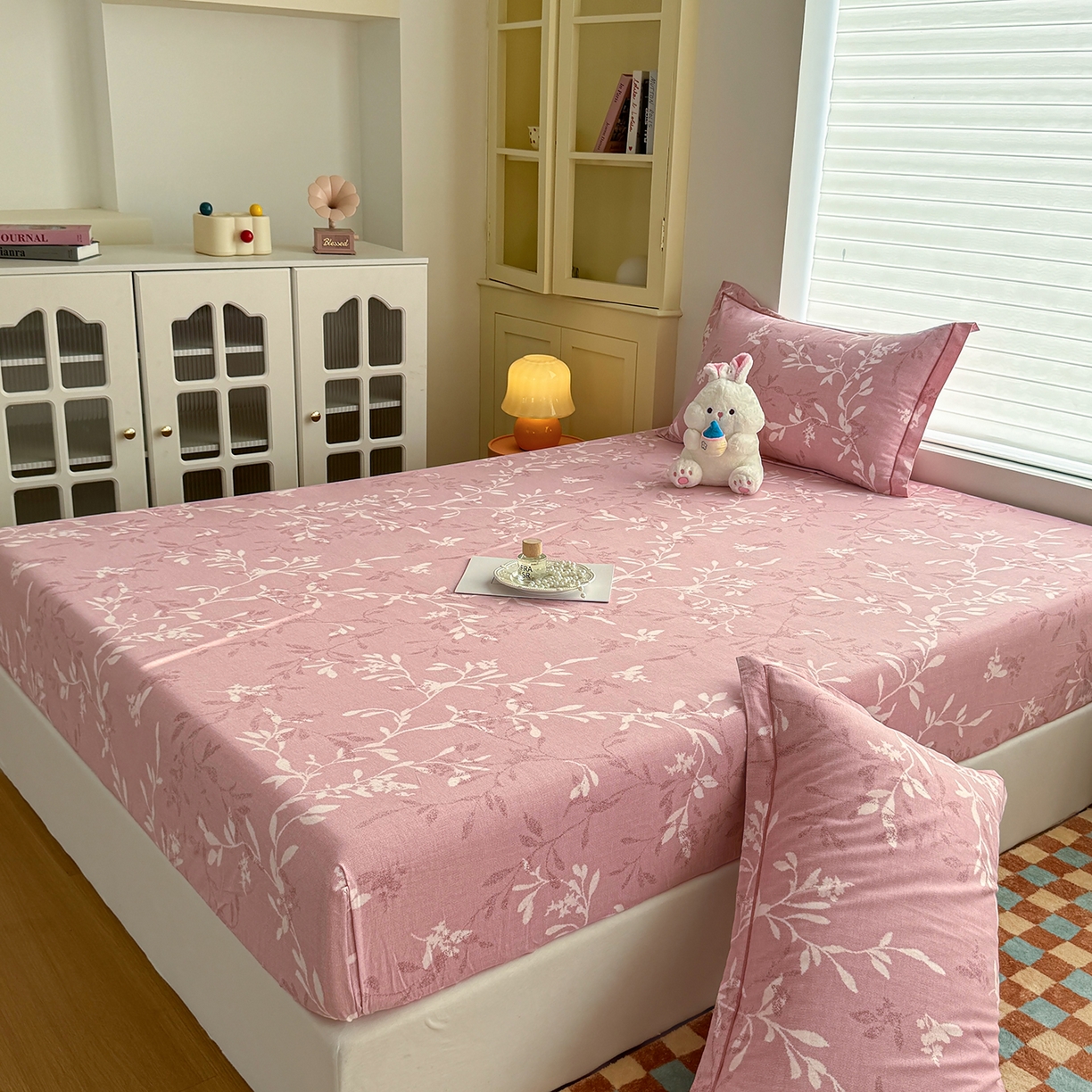 91家纺网 家纺一手货源 找家纺 壹贝家纺 2025新款全棉磨毛床笠系列 春和景明-粉