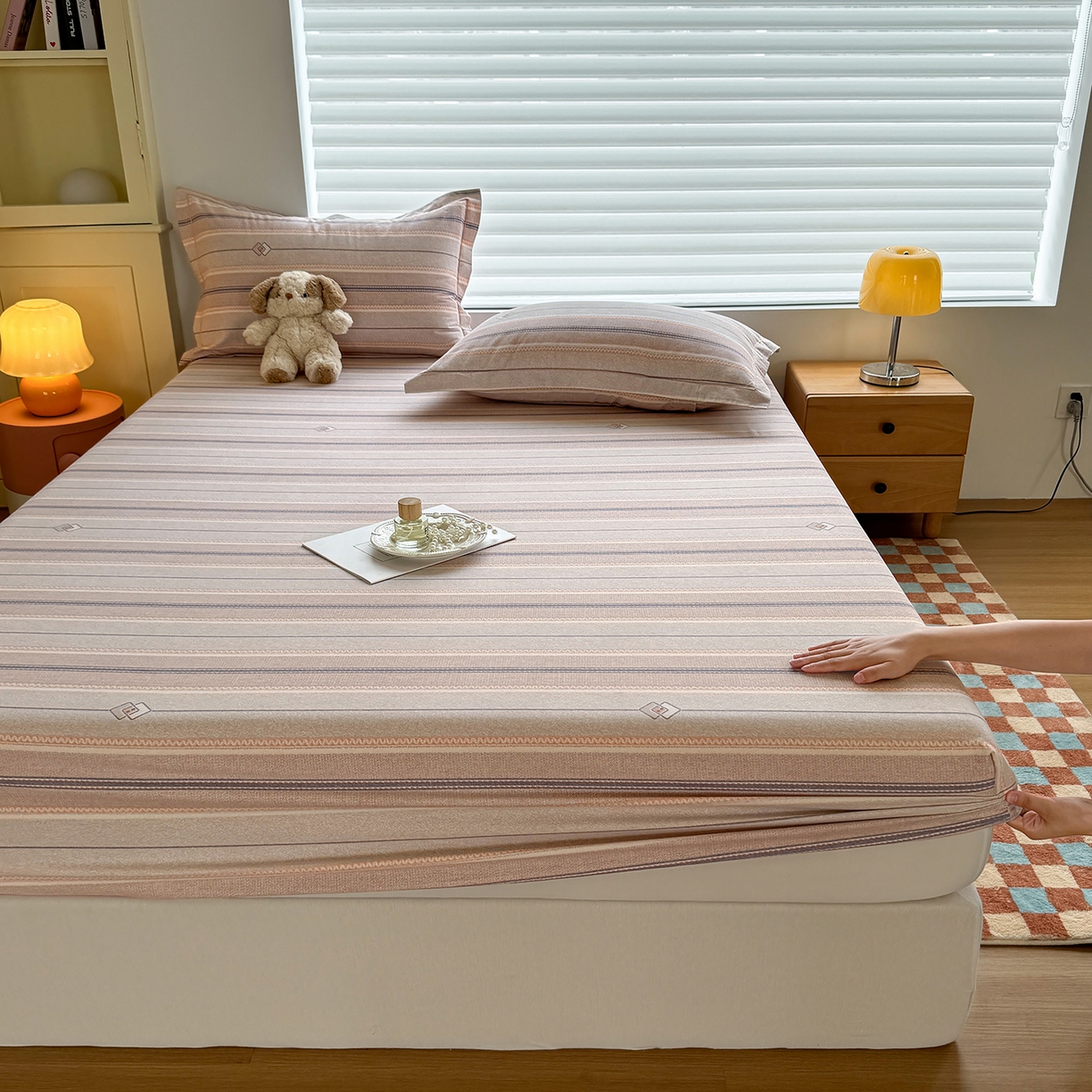 91家纺网 家纺一手货源 找家纺 壹贝家纺 2025新款全棉磨毛床笠系列 凡尔赛-桔