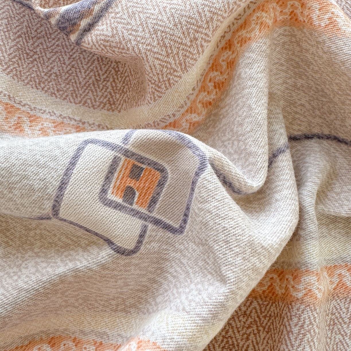 91家纺网 家纺一手货源 找家纺 壹贝家纺 2025新款全棉磨毛床笠系列 凡尔赛-桔