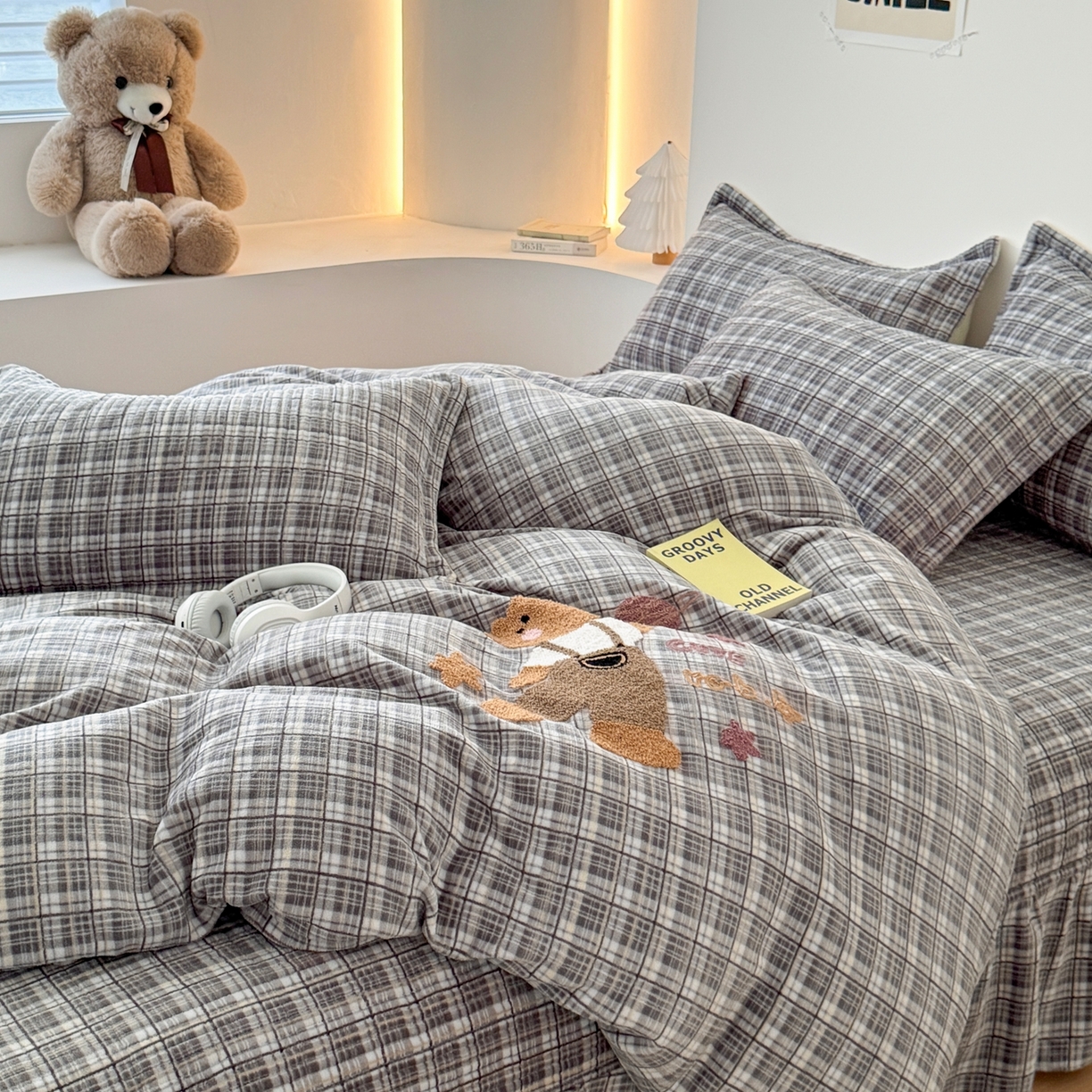 91家纺网 家纺一手货源 找家纺 （总）希朵家纺 2025新款可爱牛奶绒毛巾绣床盖四件套