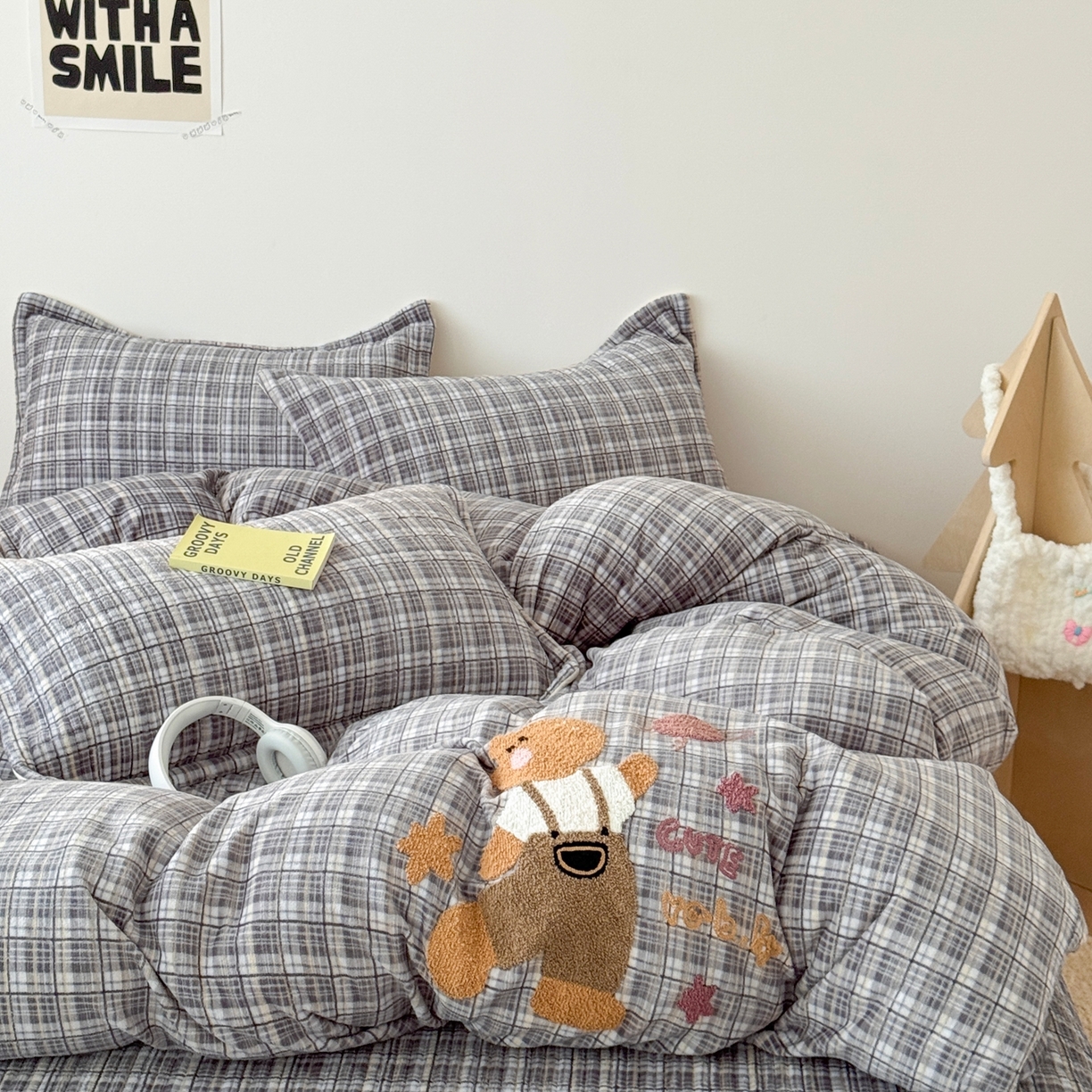 91家纺网 家纺一手货源 找家纺 （总）希朵家纺 2025新款可爱牛奶绒毛巾绣床盖四件套