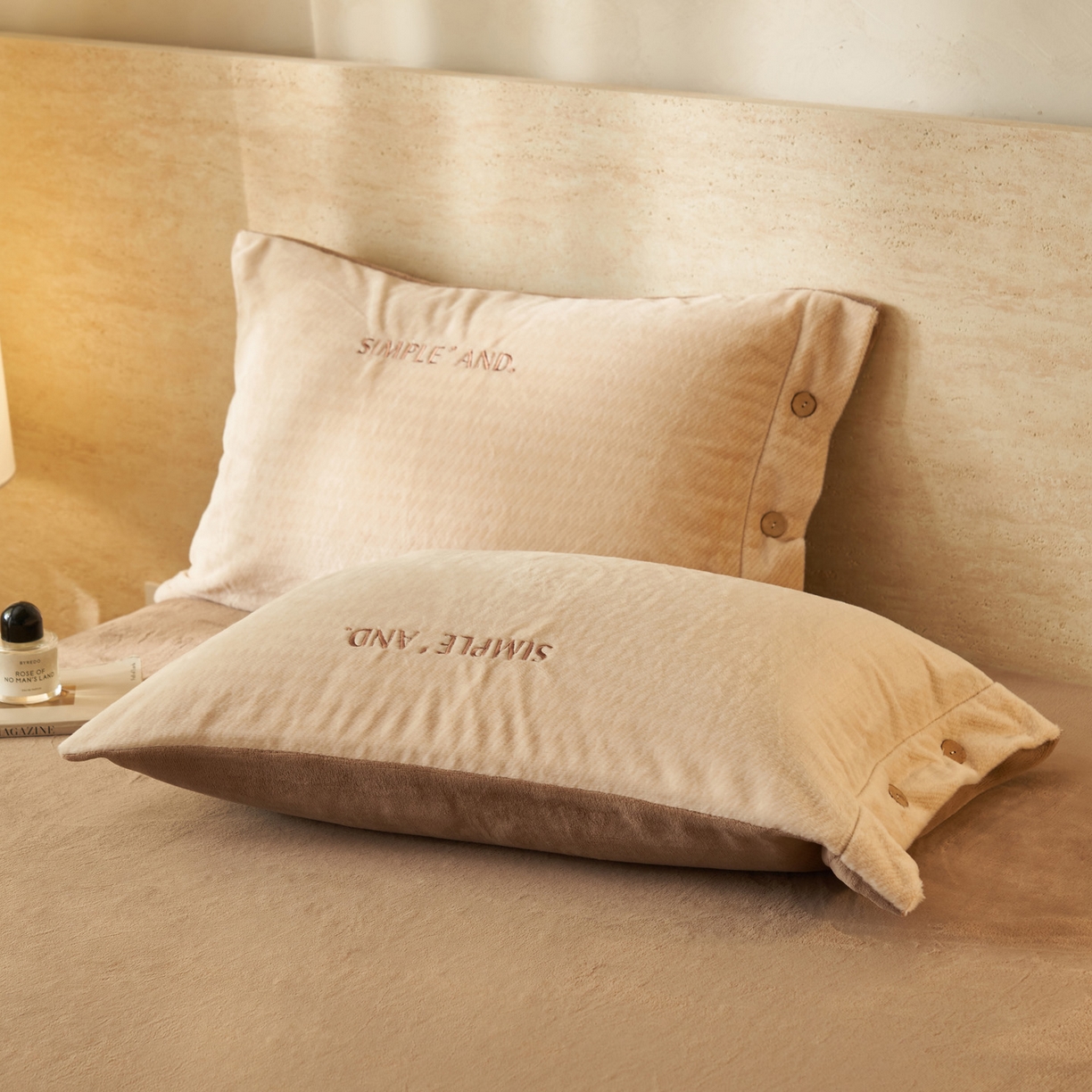 91家纺网 家纺一手货源 找家纺 寐绸家纺 2025秋冬新款230g雪貂绒阳离子提花牛奶绒四件套 雪貂绒-驼色