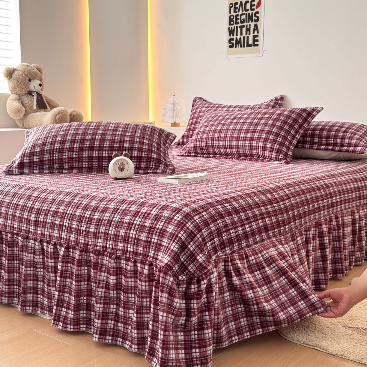 91家纺网 家纺一手货源 找家纺 希朵家纺 2025新款可爱牛奶绒毛巾绣床盖四件套 腊肠狗