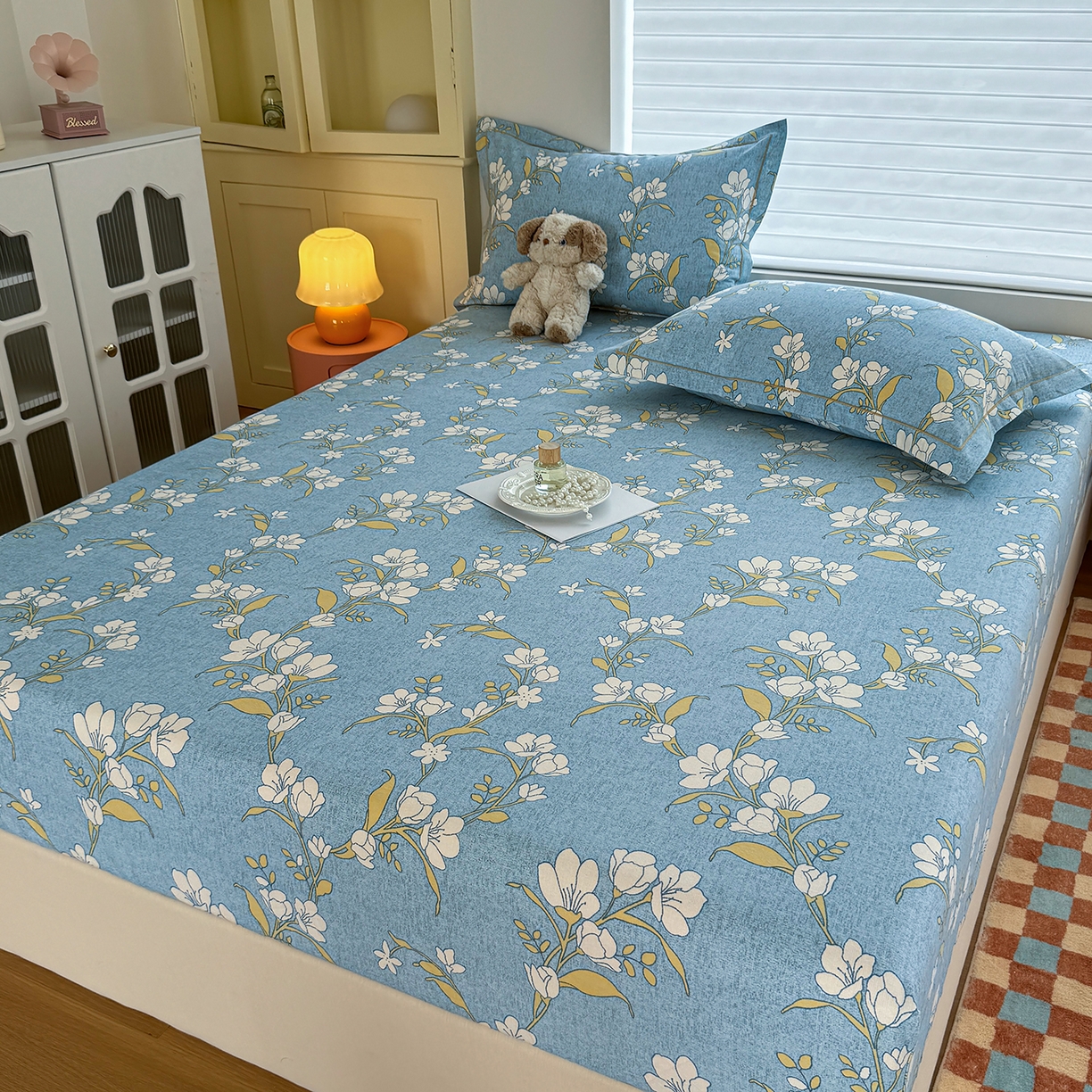 91家纺网 家纺一手货源 找家纺 壹贝家纺 2025新款全棉磨毛床笠系列 蓝莲花