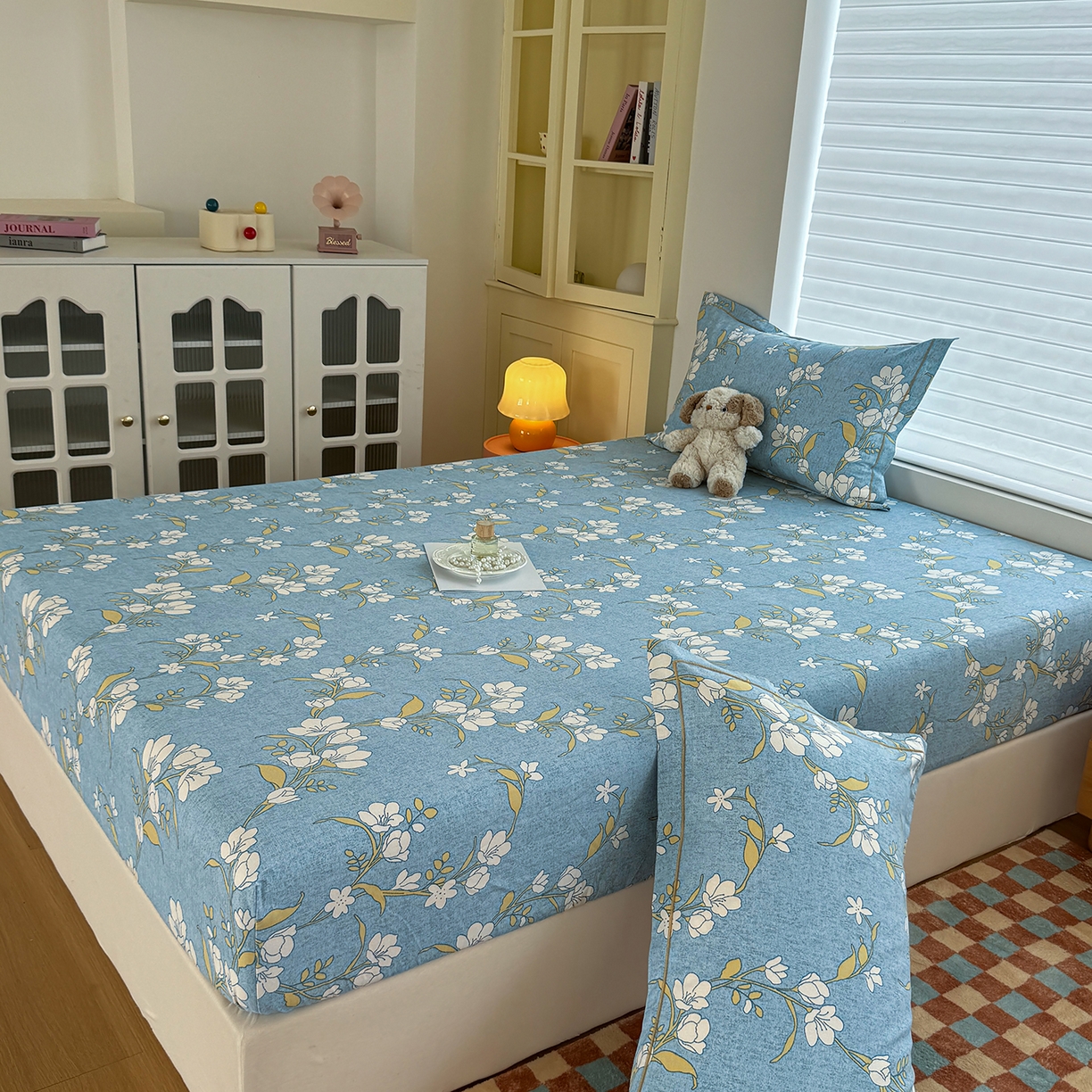 91家纺网 家纺一手货源 找家纺 壹贝家纺 2025新款全棉磨毛床笠系列 蓝莲花