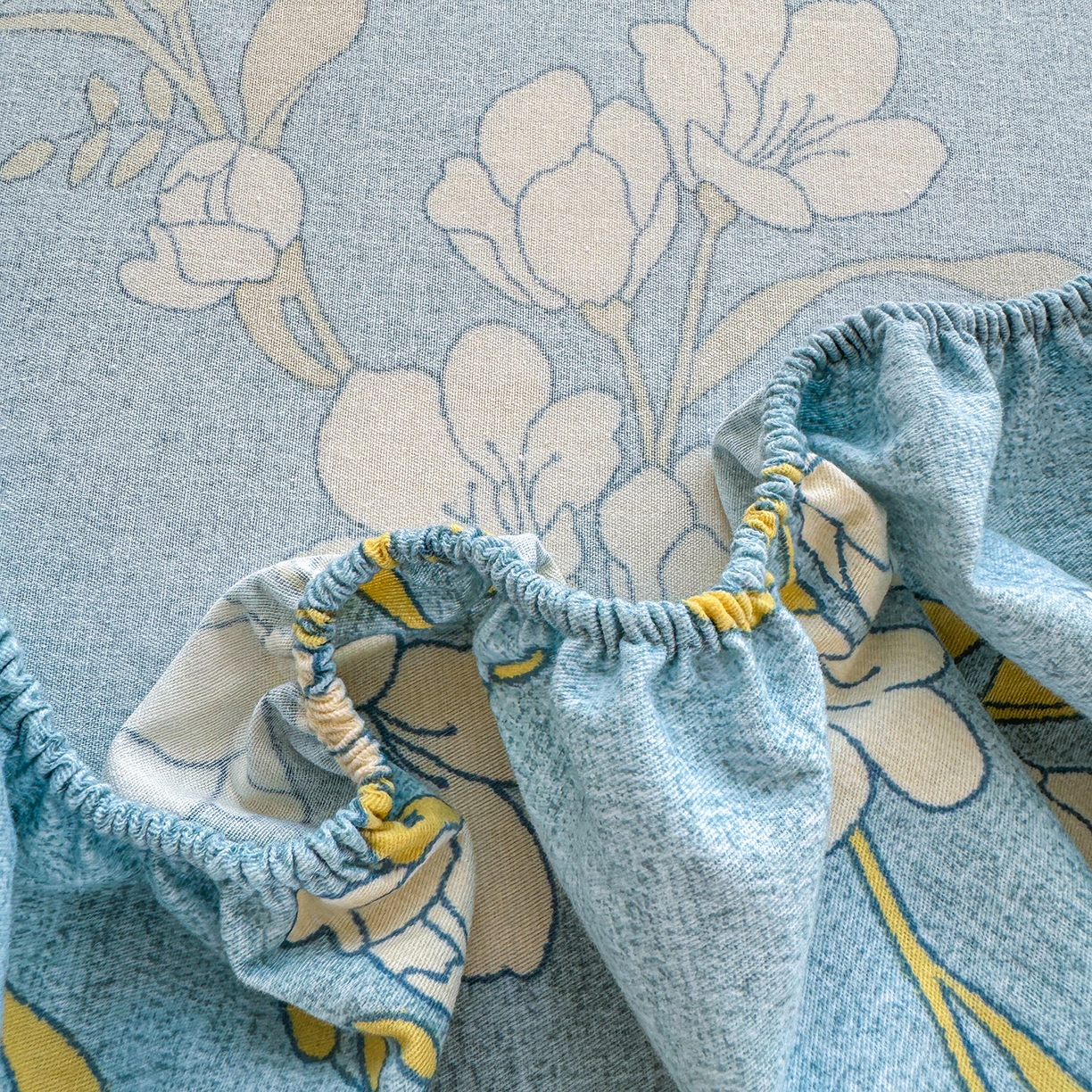 91家纺网 家纺一手货源 找家纺 壹贝家纺 2025新款全棉磨毛床笠系列 蓝莲花