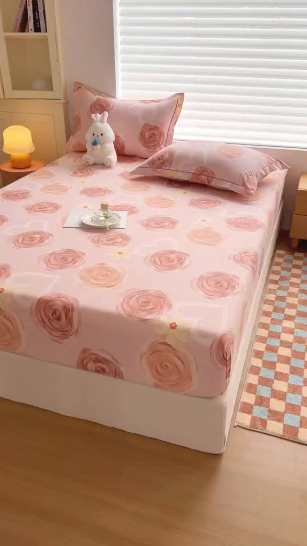 91家纺网 家纺一手货源 找家纺 壹贝家纺 2025新款全棉磨毛床笠系列 浪漫的事