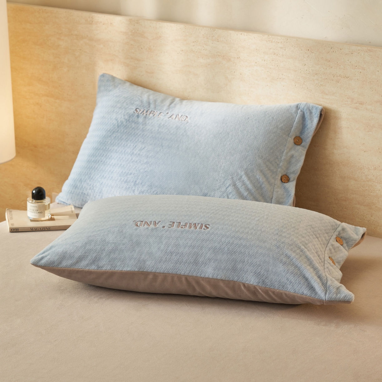 91家纺网 家纺一手货源 找家纺 寐绸家纺 2025秋冬新款230g雪貂绒阳离子提花牛奶绒四件套 雪貂绒-雾蓝