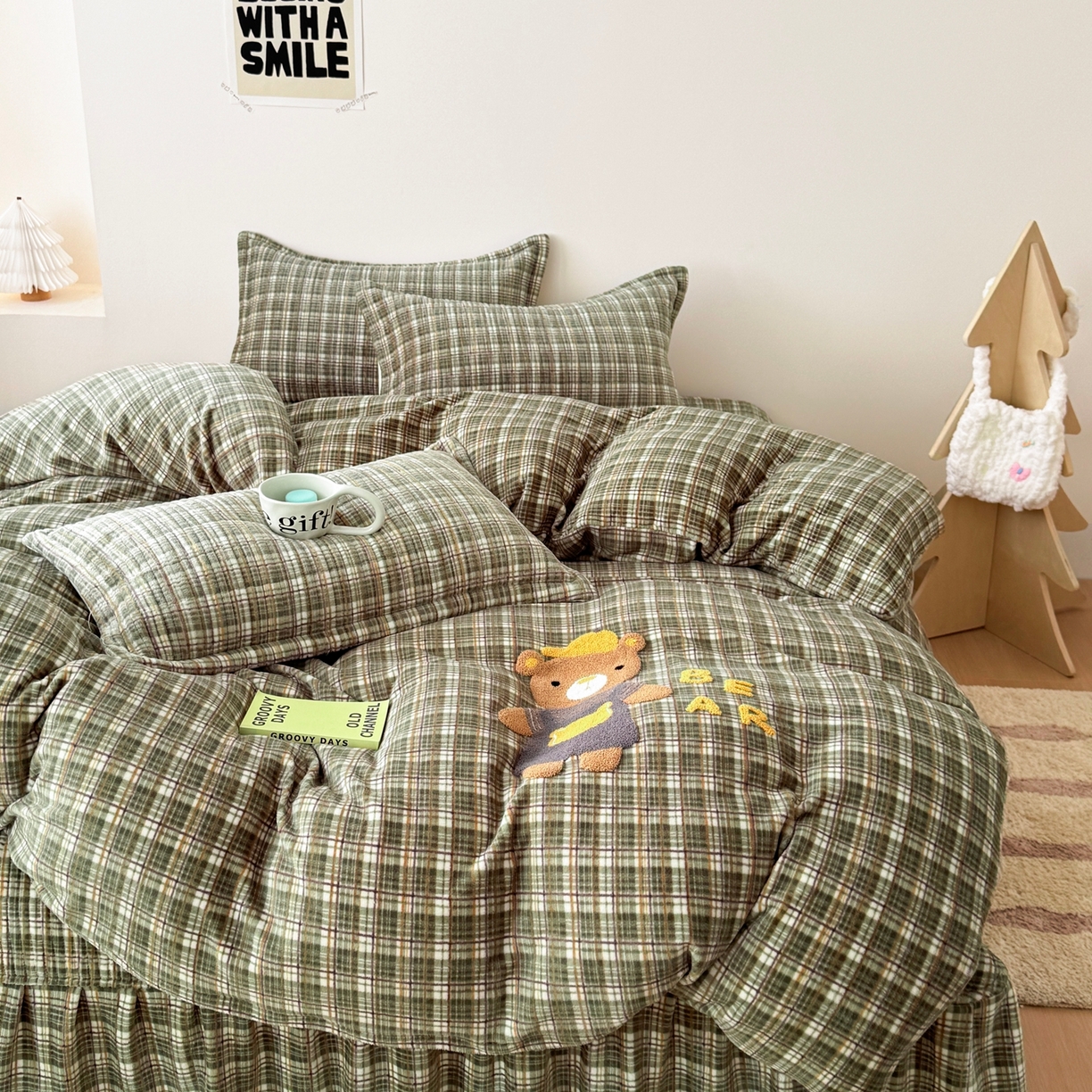 91家纺网 家纺一手货源 找家纺 希朵家纺 2025新款可爱牛奶绒毛巾绣床盖四件套 帽子熊绿