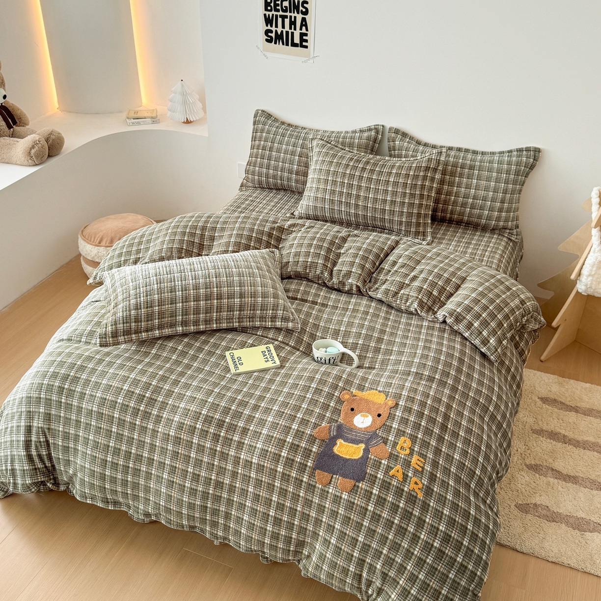 91家纺网 家纺一手货源 找家纺 希朵家纺 2025新款可爱牛奶绒毛巾绣床盖四件套 帽子熊绿