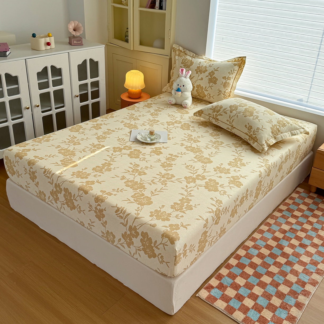 91家纺网 家纺一手货源 找家纺 壹贝家纺 2025新款全棉磨毛床笠系列 梅花印-黄