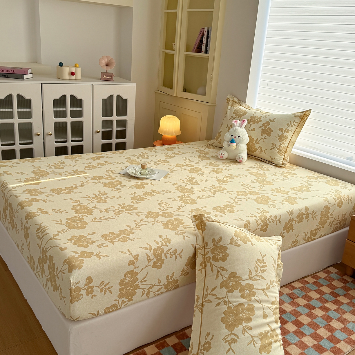 91家纺网 家纺一手货源 找家纺 壹贝家纺 2025新款全棉磨毛床笠系列 梅花印-黄