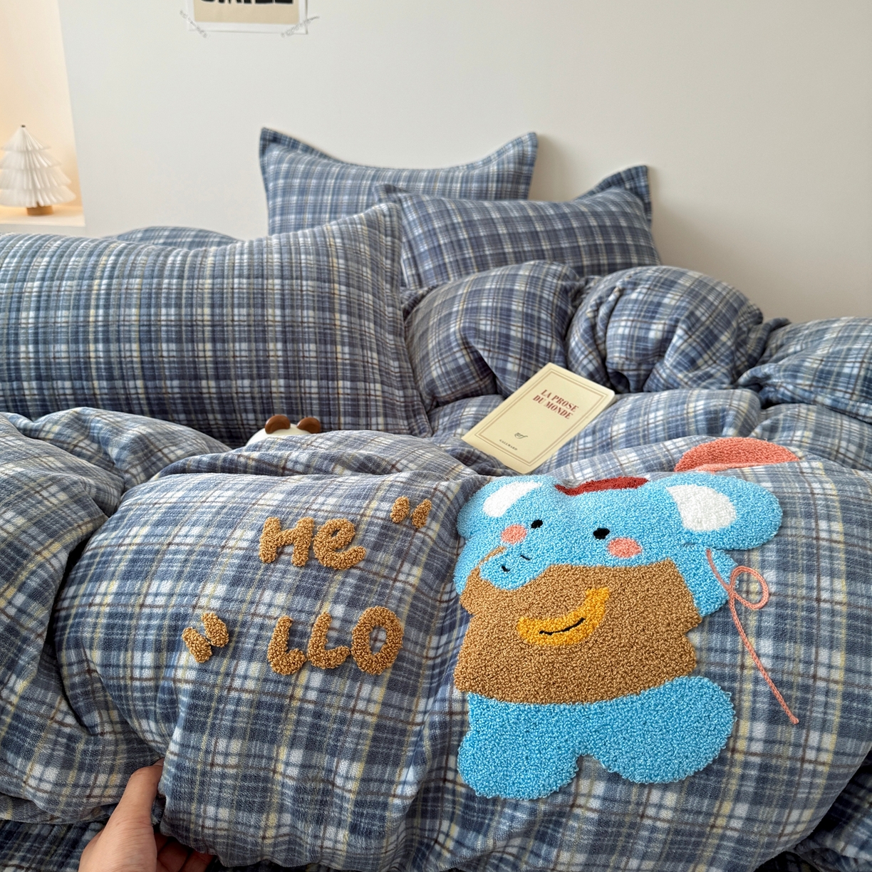 91家纺网 家纺一手货源 找家纺 希朵家纺 2025新款可爱牛奶绒毛巾绣床盖四件套 小象兰