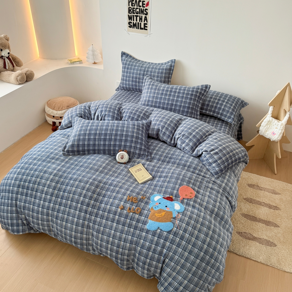 91家纺网 家纺一手货源 找家纺 希朵家纺 2025新款可爱牛奶绒毛巾绣床盖四件套 小象兰