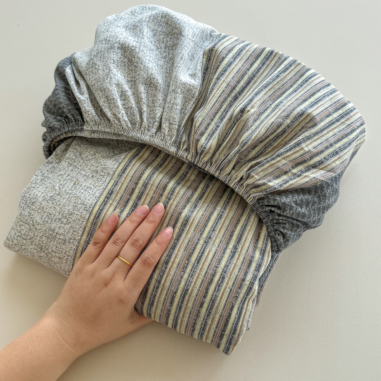 91家纺网 家纺一手货源 找家纺 壹贝家纺 2025新款全棉磨毛床笠系列 亚马-灰