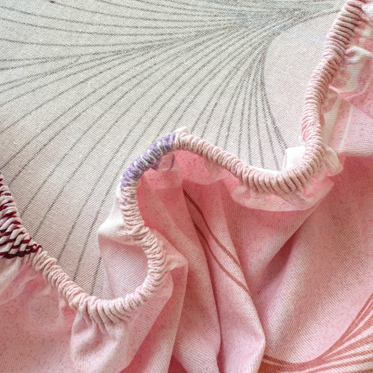 91家纺网 家纺一手货源 找家纺 壹贝家纺 2025新款全棉磨毛床笠系列 一叶知秋