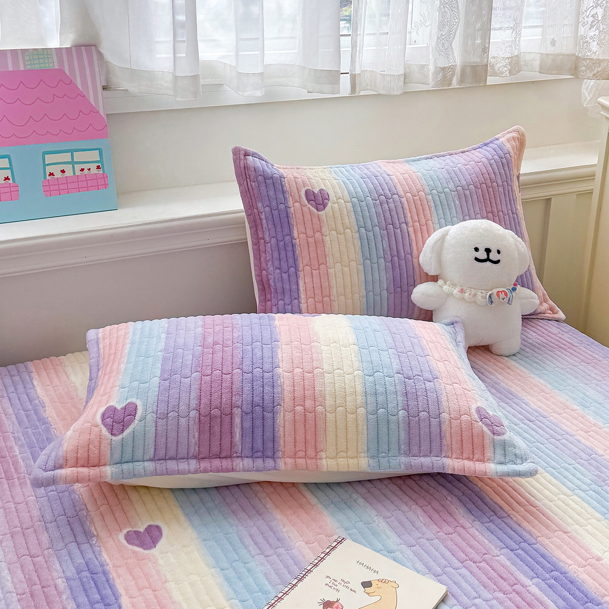 91家纺网 家纺一手货源 找家纺 豫见家纺 2025新款加厚高克重牛奶绒豆豆绒花边床盖四件套 彩虹蜜糖