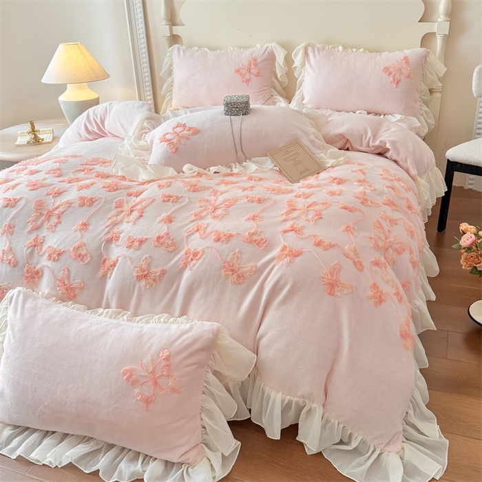 91家纺网 家纺一手货源 找家纺 （总）富盛家纺 2025新款牛奶绒床裙款盘花刺绣四件套韩版法式公主风--梦洛伊系列