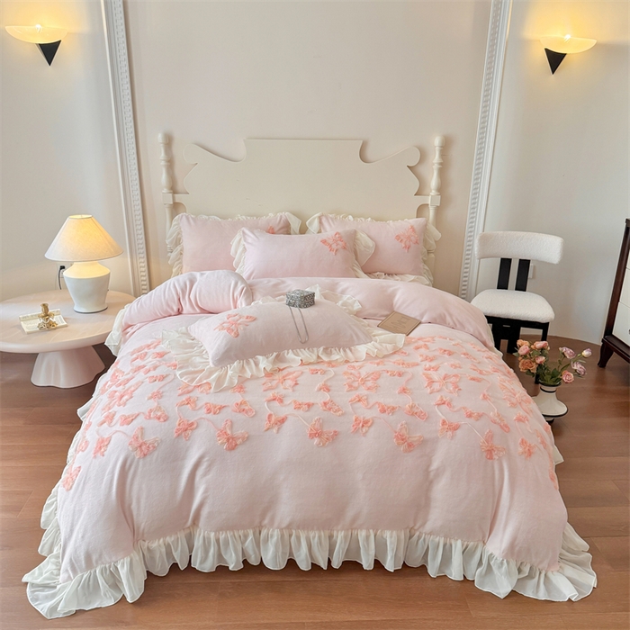 91家纺网 家纺一手货源 找家纺 （总）富盛家纺 2024新款水洗亲肤棉立体盘花刺绣四件套公主风四件套