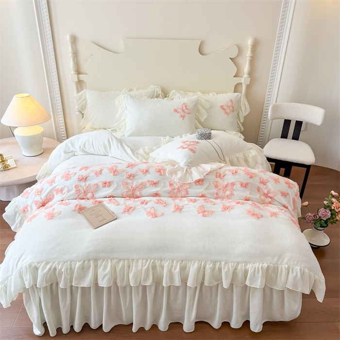 91家纺网 家纺一手货源 找家纺 富盛家纺 2025新款牛奶绒床裙款盘花刺绣四件套韩版法式公主风--梦洛伊系列 梦洛伊-白