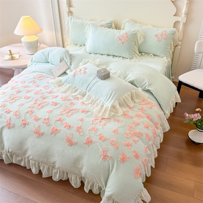 91家纺网 家纺一手货源 找家纺 富盛家纺 2025新款牛奶绒床裙款盘花刺绣四件套韩版法式公主风--梦洛伊系列 梦洛伊-绿