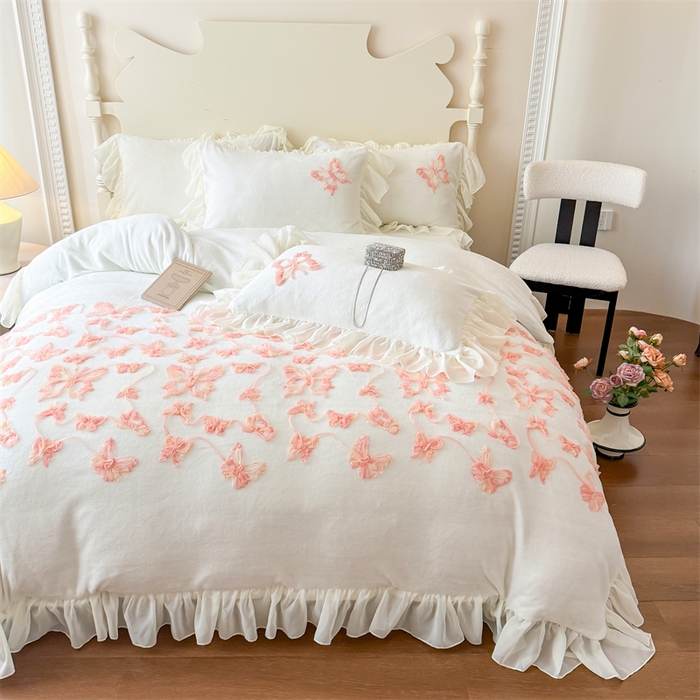 91家纺网 家纺一手货源 找家纺 富盛家纺 2025新款牛奶绒床裙款盘花刺绣四件套韩版法式公主风--梦洛伊系列 梦洛伊-白