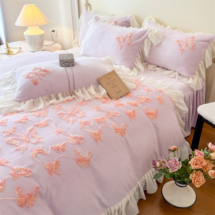 91家纺网 家纺一手货源 找家纺 富盛家纺 2025新款牛奶绒床裙款盘花刺绣四件套韩版法式公主风--梦洛伊系列 梦洛伊-紫