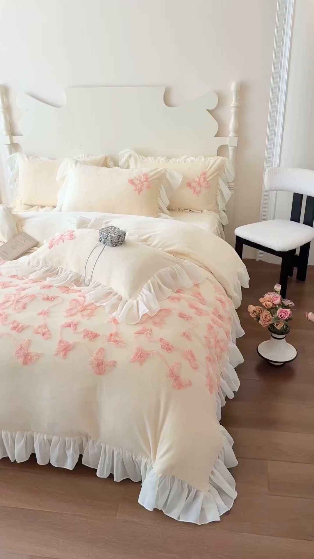 91家纺网 家纺一手货源 找家纺 富盛家纺 2025新款牛奶绒床裙款盘花刺绣四件套韩版法式公主风--梦洛伊系列 梦洛伊-黄