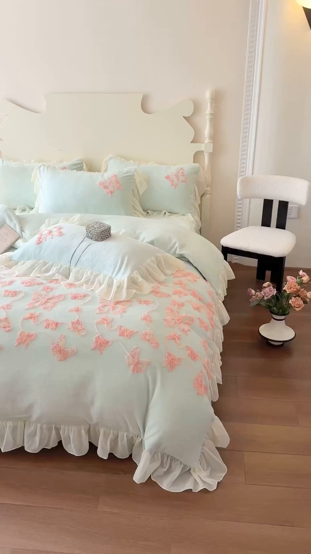 91家纺网 家纺一手货源 找家纺 富盛家纺 2025新款牛奶绒床裙款盘花刺绣四件套韩版法式公主风--梦洛伊系列 梦洛伊-绿