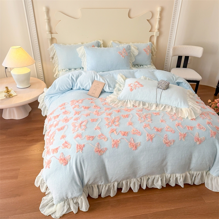 91家纺网 家纺一手货源 找家纺 富盛家纺 2025新款牛奶绒床裙款盘花刺绣四件套韩版法式公主风--梦洛伊系列 梦洛伊-蓝