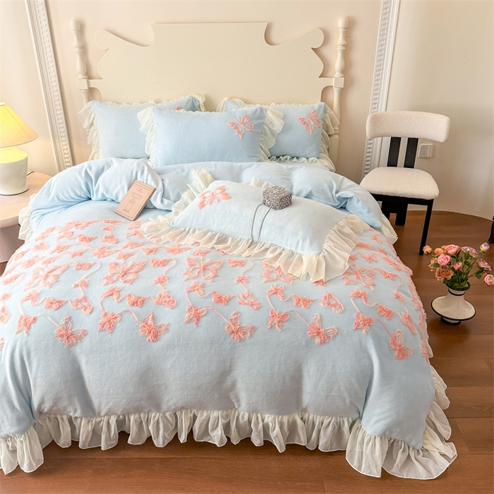 91家纺网 家纺一手货源 找家纺 富盛家纺 2025新款牛奶绒床裙款盘花刺绣四件套韩版法式公主风--梦洛伊系列 梦洛伊-蓝