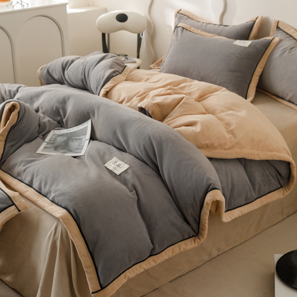 91家纺网 家纺一手货源 找家纺 （总）寐绸家纺 2025秋冬新款230g牛奶绒双拼四件套