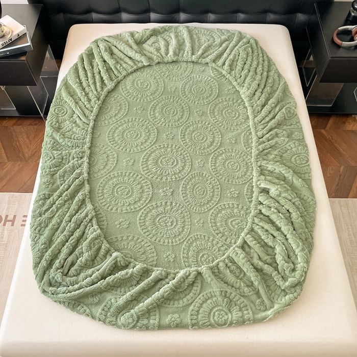 91家纺网 家纺一手货源 找家纺 莱家富 2026新款塔芙绒舒棉绒雕花绒单床笠 床笠单件-花朵系列（可提供压缩） 花朵-桑绿