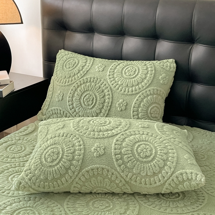 91家纺网 家纺一手货源 找家纺 莱家富 2026新款塔芙绒舒棉绒雕花绒单床笠 床笠单件-花朵系列（可提供压缩） 花朵-桑绿