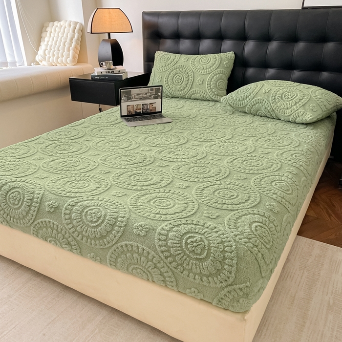 91家纺网 家纺一手货源 找家纺 莱家富 2026新款塔芙绒舒棉绒雕花绒单床笠 床笠单件-花朵系列（可提供压缩） 花朵-桑绿