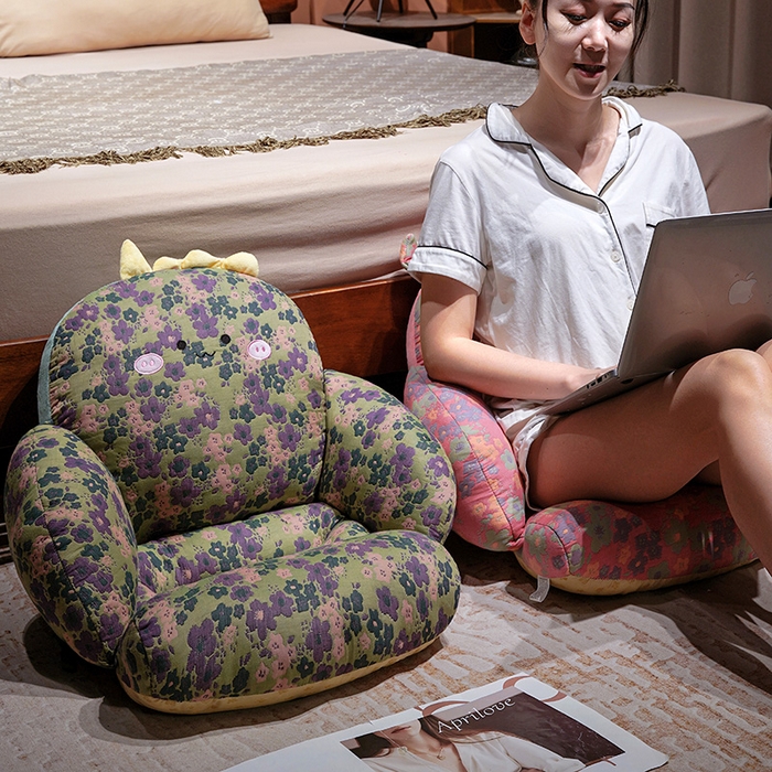 91家纺网 家纺一手货源 找家纺 仟亿莱 2025新款碎花三层纱半包围坐垫 半包围碎花恐龙