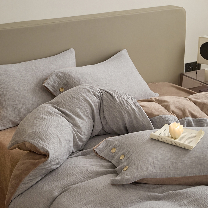 91家纺网 家纺一手货源 找家纺 绒城 全棉泡泡双层纱拼牛奶绒四件套 棉拼绒四件套 棉加绒四件套 - 棉绒系列 泡沫灰-橡木棕