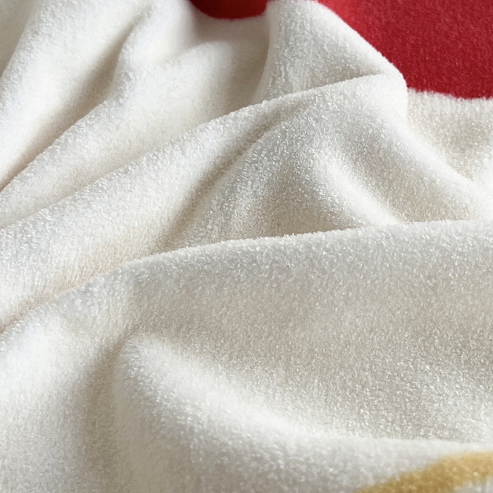 91家纺网 家纺一手货源 找家纺 一电 2025新款网红花婚庆牛奶绒四件套结婚喜被大红色新婚被罩婚嫁妆被套床单 一生一世